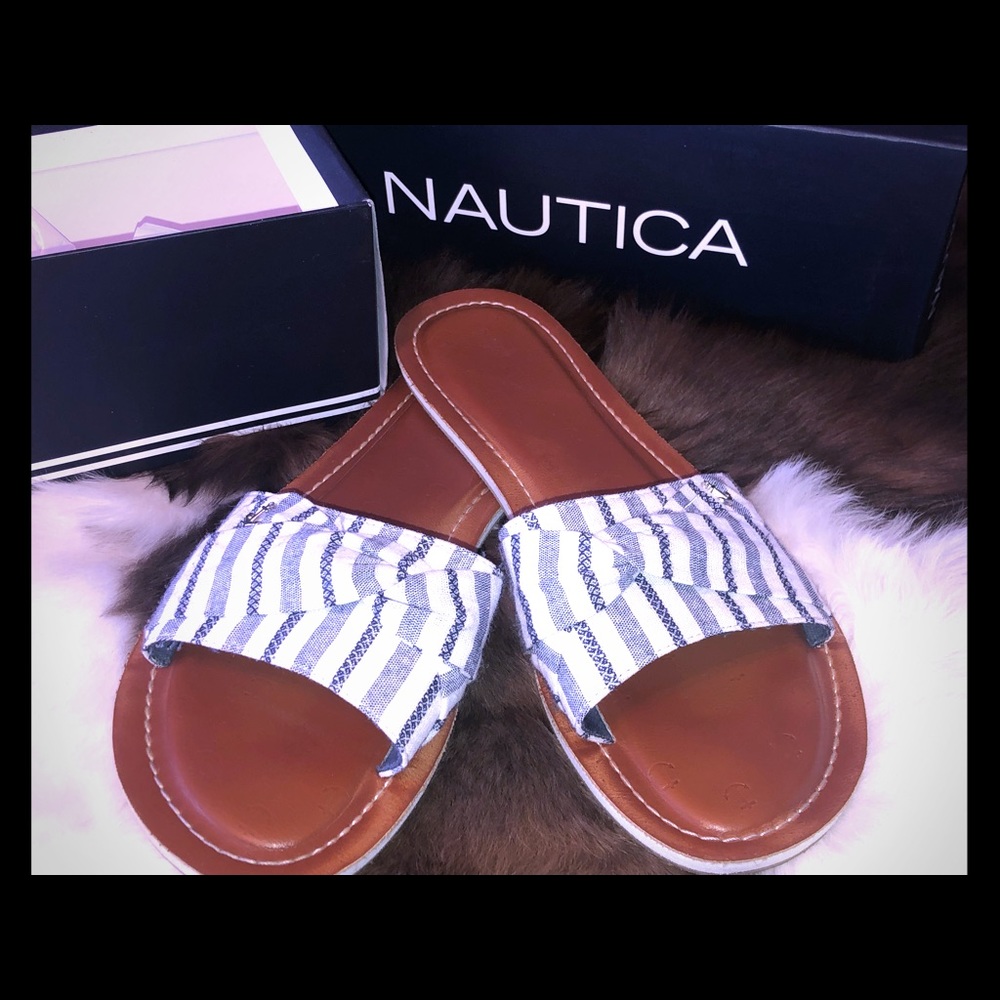 ⚓️💙Nautica Blue & White Slides 💙⚓️